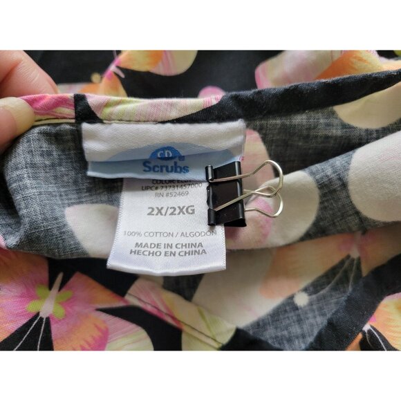 SB Scrubs Unisex Top 2X Short Sleeve Butterflies Pockets Black FLO33E - Picture 6 of 7